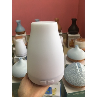 Máy khuếch tán tinh dầu phun sương aroma diffuser cao cấp