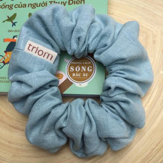 Đồ cột tóc vải xô linen xanh lơ baby blue. Dây buộc tóc vải linen. Linen hair scrunchie. Hair scrunchie trendy
