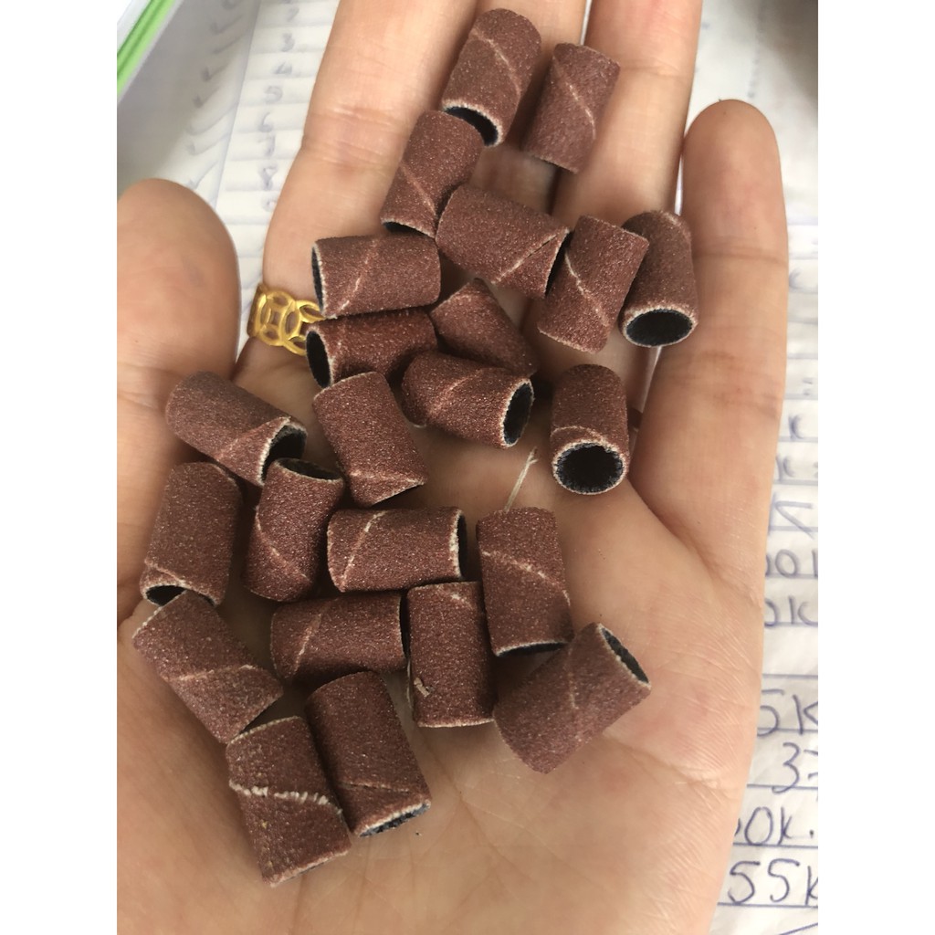 Trục gắn đầu nhám giấy màu nâu, đầu nhám móng