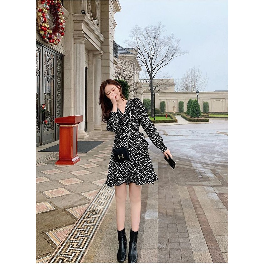 VÁY VOAN ĐEN HOA NHÍ XINH XẮN CHẤT MỀM | BigBuy360 - bigbuy360.vn