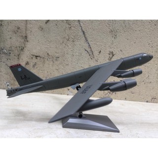 Mô hình Trang trí trưng bày Máy bay B52 1/200