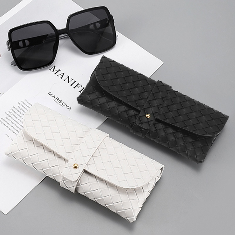 1 Hộp Đựng Mắt Kính Bằng Da PVC Mỏng Có Khóa Cài Màu Đen Ốp