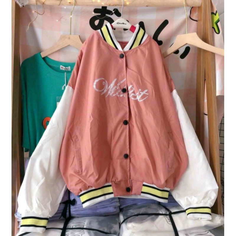 Áo khoác bomber dù chữ thêu hot | BigBuy360 - bigbuy360.vn