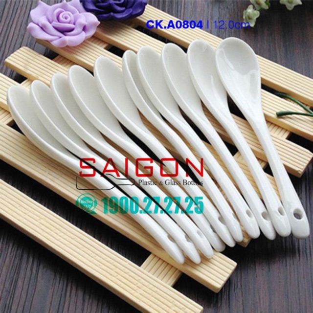 Muỗng sứ trắng cao cấp ăn Yaout, Bánh Plant