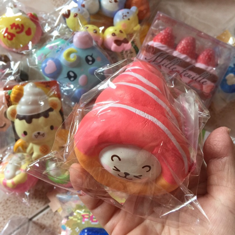 Squishy bánh ốc dâu iBloom. mới