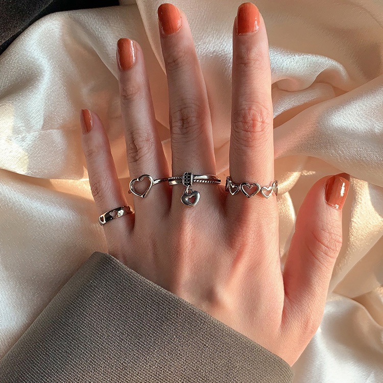 Bộ 4 Nhẫn Bạc Hình Trái Tim Phong Cách Cổ Điển Dành Cho Nữ