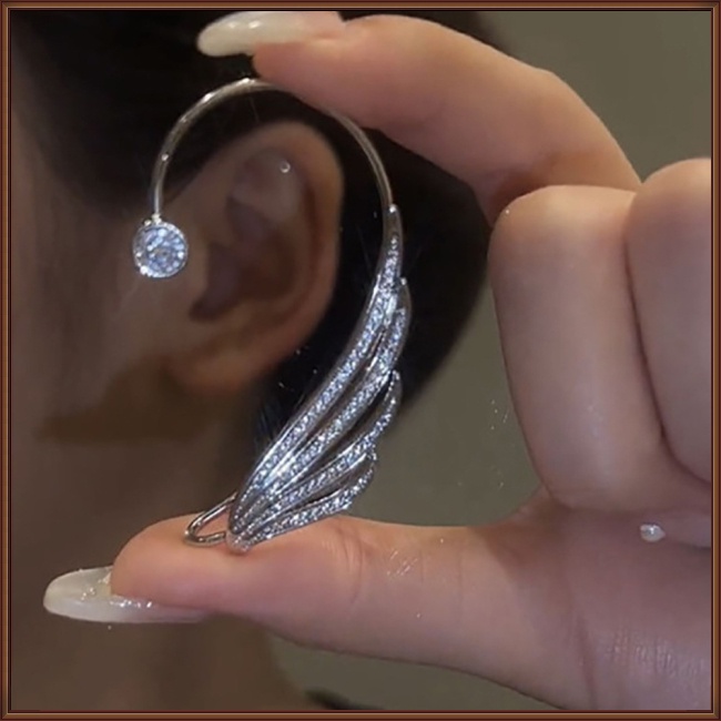Khuyên Vành Tai Hình Thiên Nga Đính Đá Thời Trang