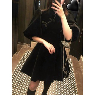 ĐẦM NHUNG ĐỎ CỔ TÀU TAY PHỒNG