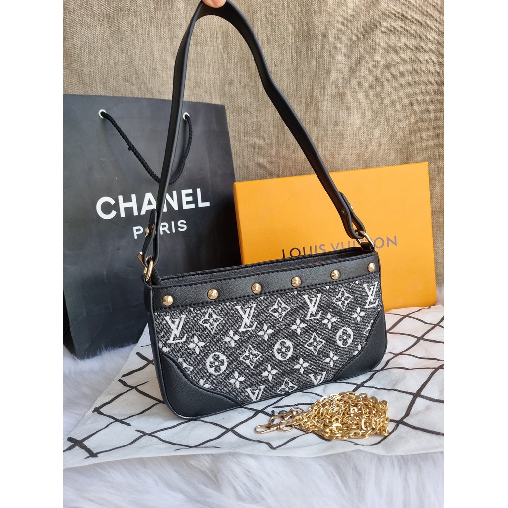 Túi kẹp nách chữ L viền đinh kèm dây đeo chéo size 21cm xinh xỉu