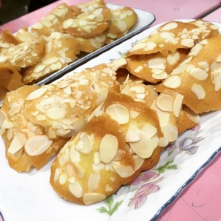 Bánh ngói hạnh nhân