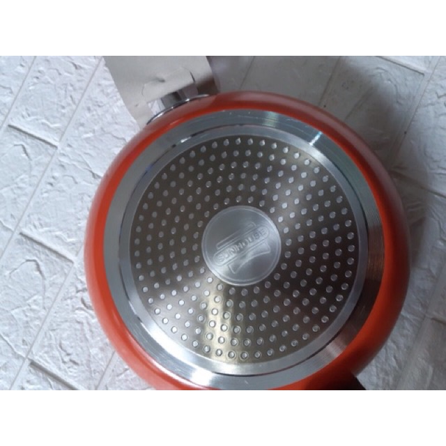 Chảo sâu đáy từ 3 lớp chống dính Sunhouse SHG1226MCC