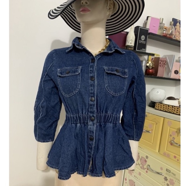 Áo Jeans tay dài ôm eo size M