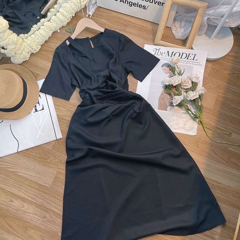 ĐẦM KHOÉT GIỌT NƯỚC BÊN