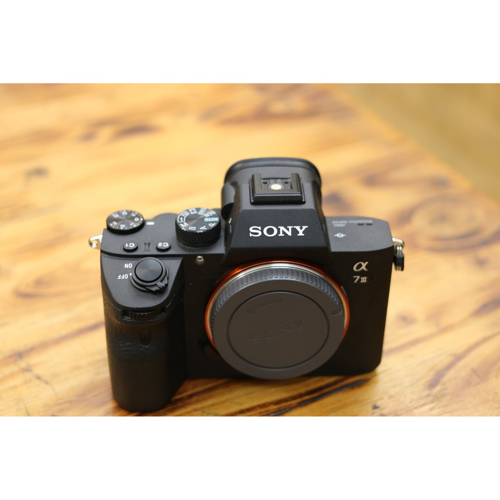 Máy ảnh Sony Alpha A7 Mark III