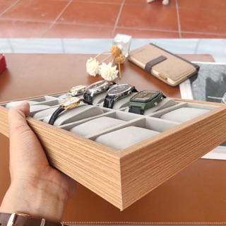 Khay đựng đồng hồ sang trọng