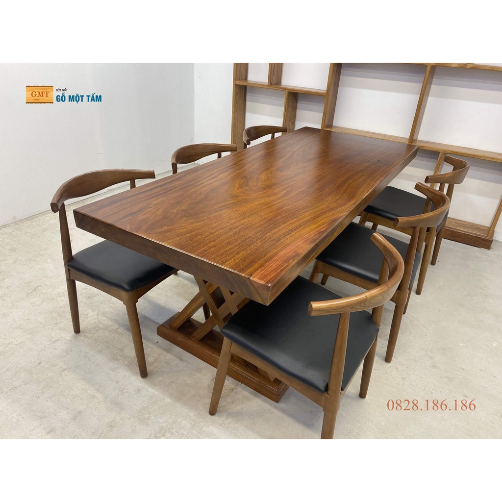 Bàn ăn gỗ lim nguyên tấm chân gỗ tuyệt đẹp