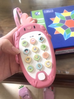 Điện thoại kèm gặm nướu cho bé