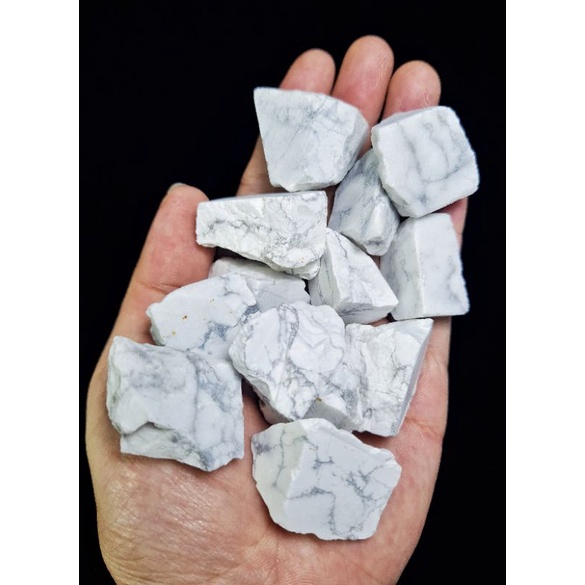 Đá thô Howlite tự nhiên có 2 kích cỡ thanh tẩy bài tarot, sưu tầm trưng bày..