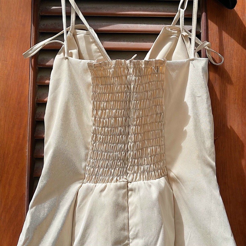 Đầm Xinh ONEONE DRESS thiể kế cut out phần ngực bo chun co giãn có tăng đơ điều chỉnh váy chất liệu vải kaki chéo | BigBuy360 - bigbuy360.vn