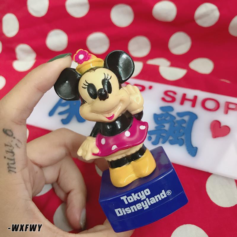 con dấu hình chuột mickey phong cách vintage