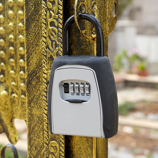 Lockbox_Hộp giấu chìa khoá treo tường có mật mã Master Lock