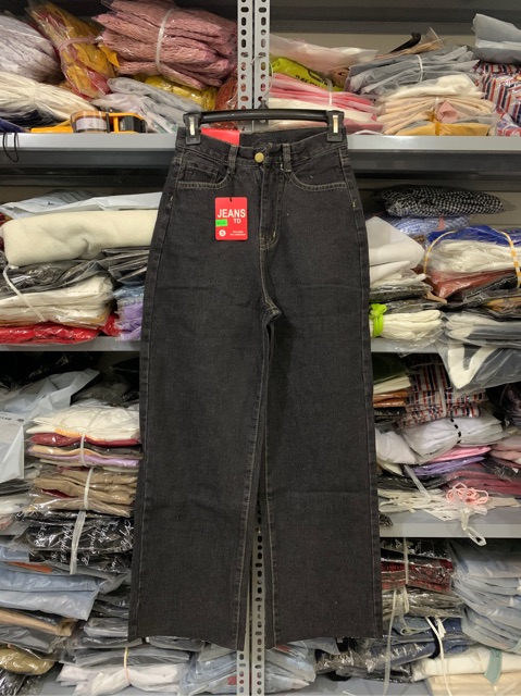 Quần jeans suông đen