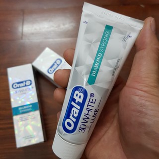 Kem Đánh Răng Oral B 3D White Luxe 95g