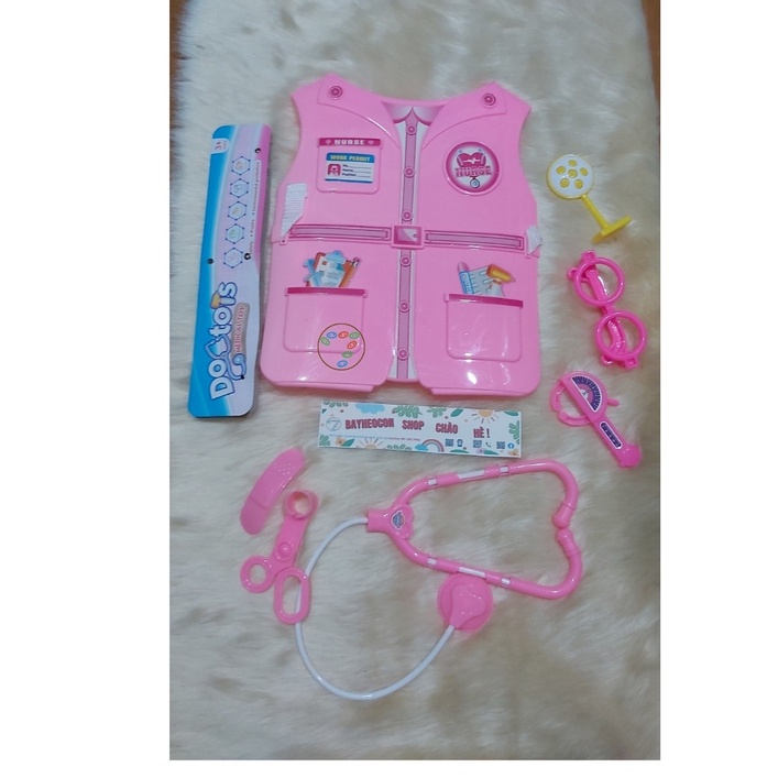 Bộ đồ chơi Áo nhựa và dụng cụ khám bệnh dành cho bác sĩ tí hon