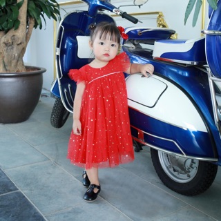 Đầm công chúa sao đỏ