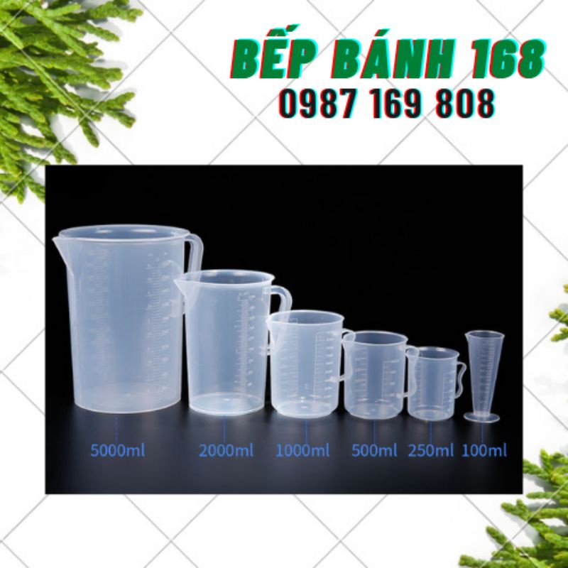 Ca đong nhựa có vạch chia 300 ml / 500 ml / 1L