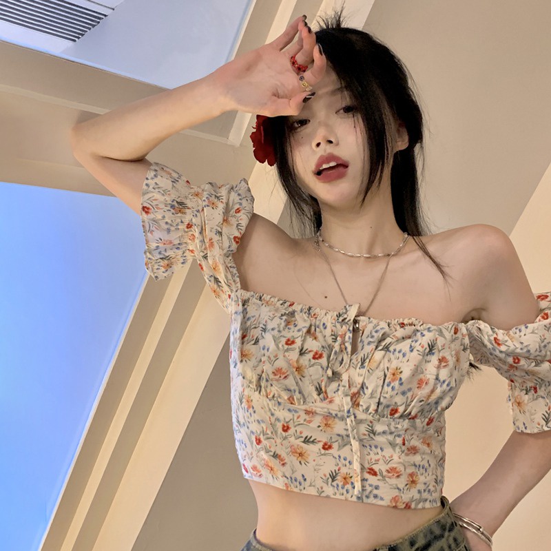 Áo Kiểu Tay Ngắn Phối Ren Hoa Phong Cách Hàn Quốc Thời Trang Cho Nữ