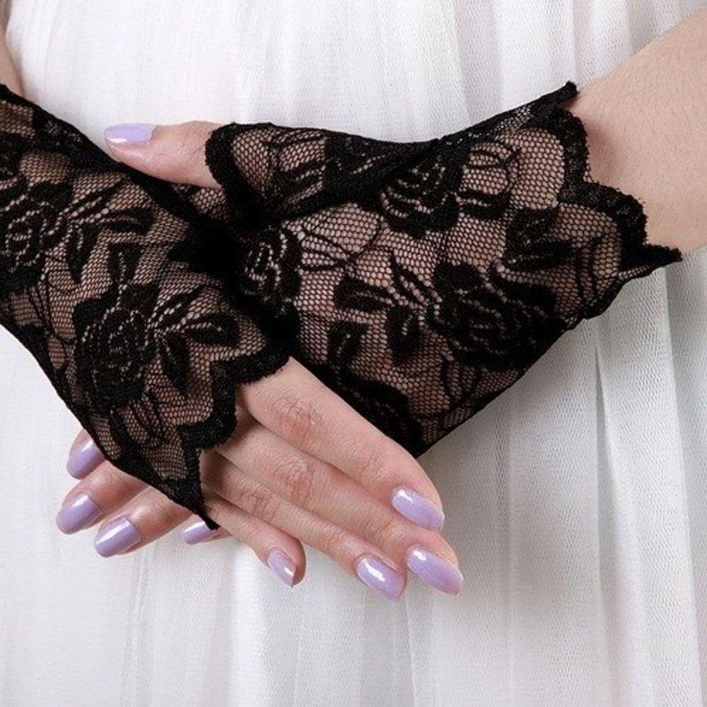 Găng Tay Ren Hoa Dùng Hóa Trang Cô Dâu Trong Tiệc Cưới