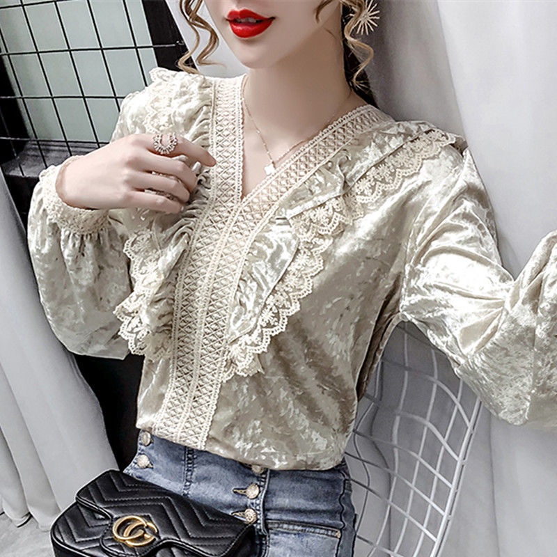 Áo nhung phối ren cổ chữ V phong cách retro Hàn Quốc thoải mái thời trang thu đông cho nữ 2021