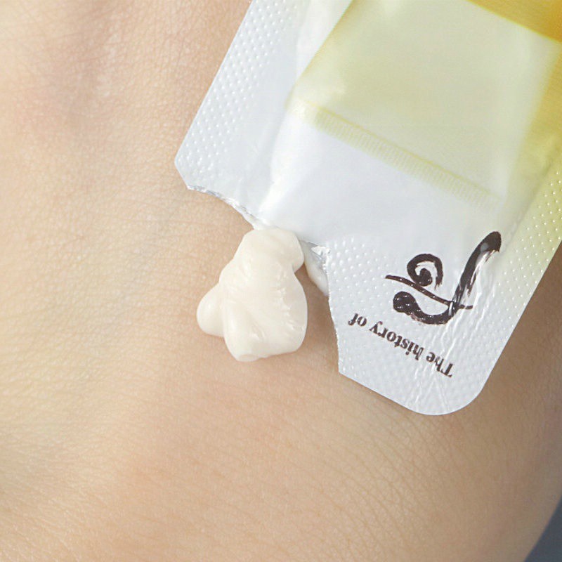 Kem chống nắng dạng gói nhỏ tiện lợi 1ml SPF 50+ WH14 | BigBuy360 - bigbuy360.vn