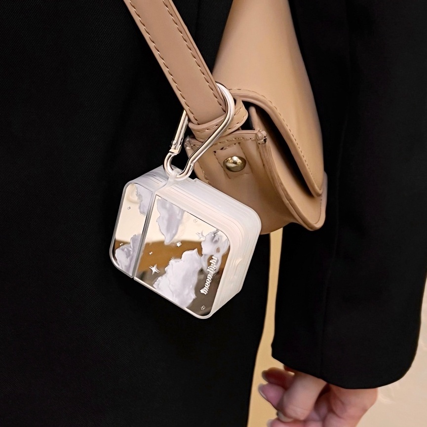 Vỏ bảo vệ hộp sạc tai nghe AirPods 1 / 2 / 3 / Pro thiết kế đơn giản dễ thương Chống Rơi Hình Đám Mây Tráng