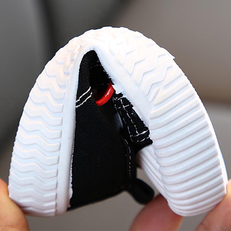 Giày thể thao xinh xắn dành cho bé may từ vải bạt