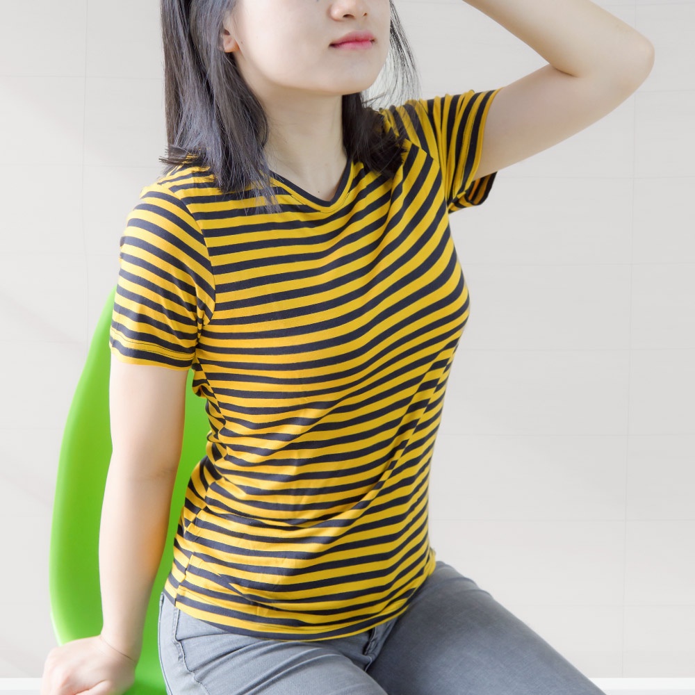 Áo thun nữ cổ tròn TOLI, chất cotton 4 chiều mềm mịn, co dãn, form suông cơ bản, sọc ngang 1cm [NHIỀU MÀU]
