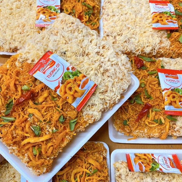 Cơm cháy chà bông mix khô gà