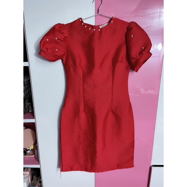 Đầm thiết kế ren hoa