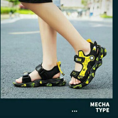 Giày sandal nhện bé trai mẫu mới đế cao su chắc chắn