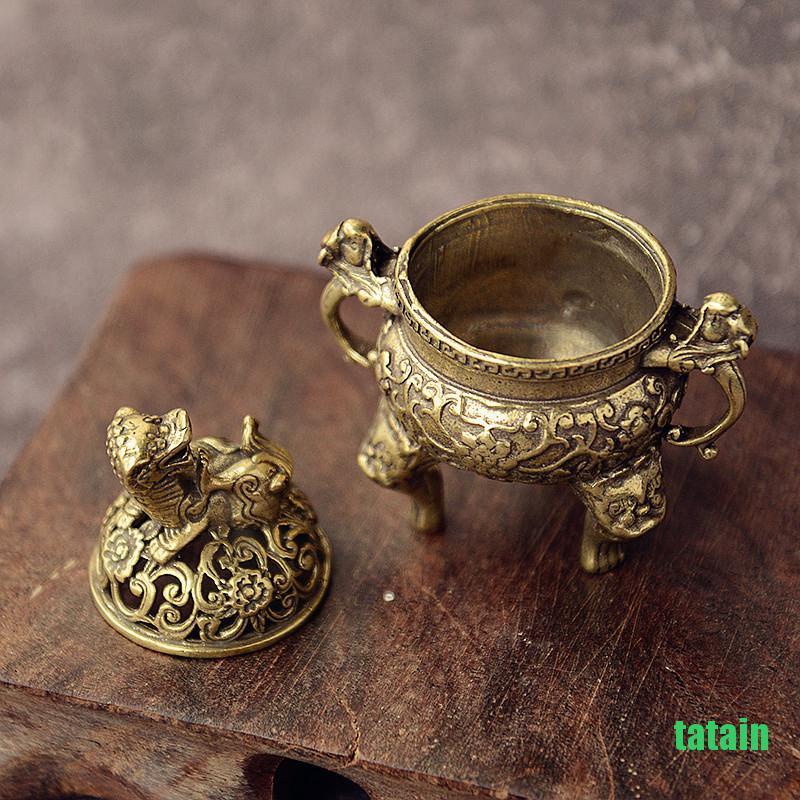 Lư hương đồng thau nhỏ gọn họa tiết hình hoa sen bắt mắt