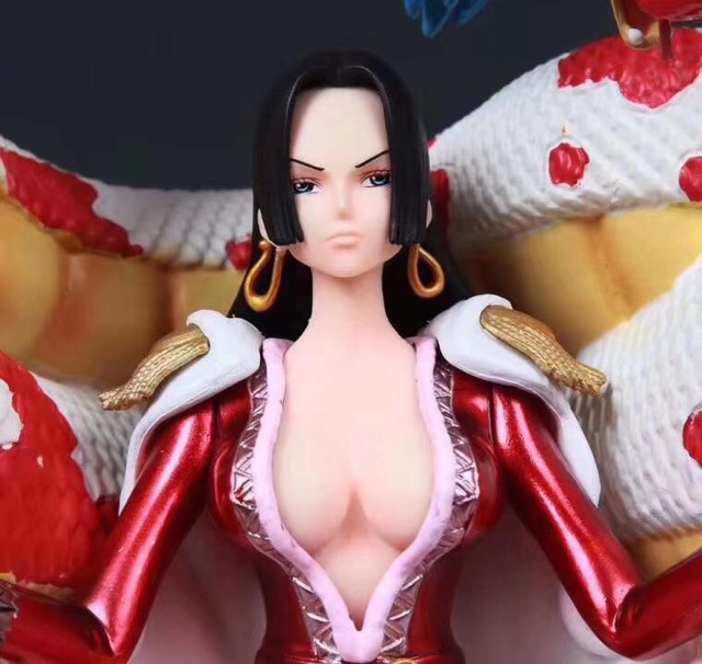 Mô hình Nữ hoàng hải tặc Boa Hancock One piece