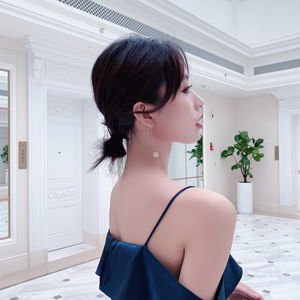 Khuyên Tai Nữ Trang Dáng Dài Tạo Hình Độc Đáo