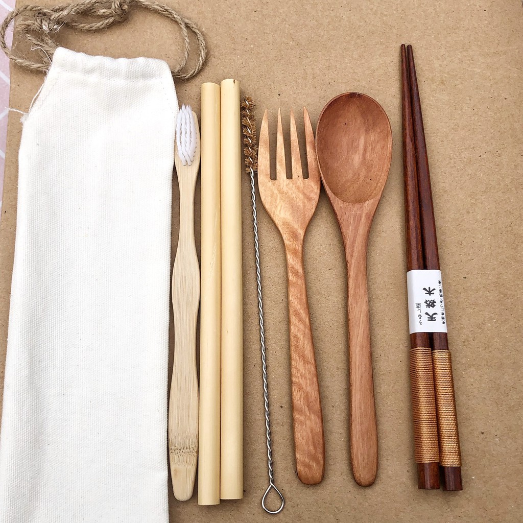 Set thìa, dĩa, ống hút, cọ ống hút và bàn chải tre