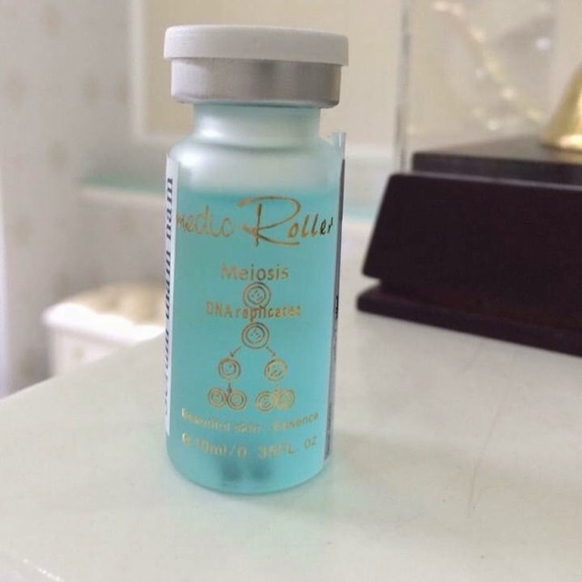 Serum medic roller 10 ml đánh bay thâm và mụn chính hãng