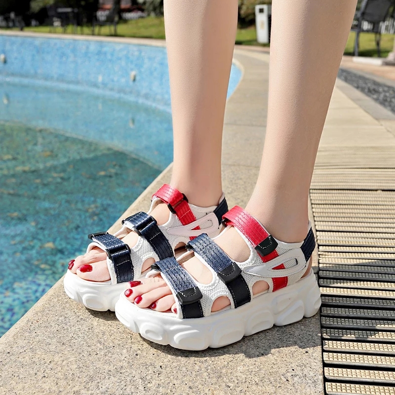 SANDAL BÁNH MÌ ĐẾ CAO QUAI MÀU NỔI BẬT SDFL