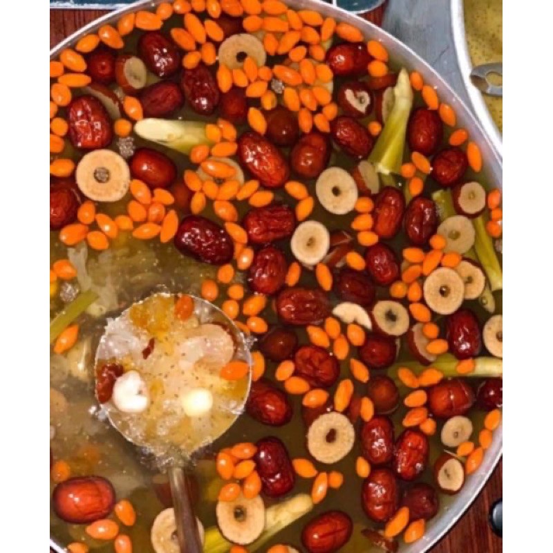 Táo đỏ sấy khô loại 1 tặng kèm túi xách | BigBuy360 - bigbuy360.vn