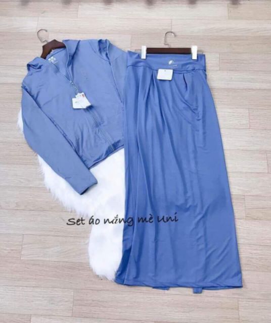 Áo chống nắng và chân váy chống nắng lớp | BigBuy360 - bigbuy360.vn