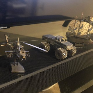 MÔ HÌNH 3D KIM LOẠI LẮP RÁP AH - 64 APACHE - HÀNG NHẬP KHẨU