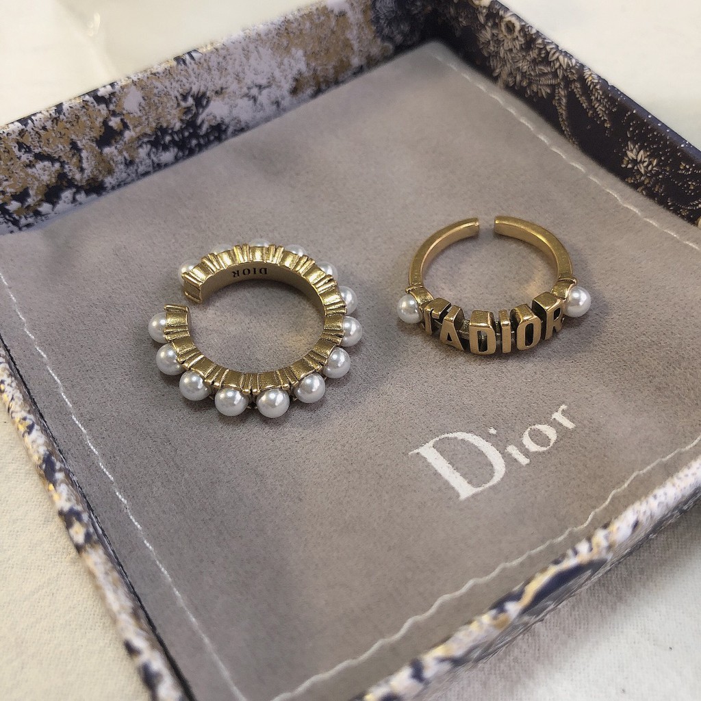 Nhẫn Dior Đính Ngọc Trai Giả Sang Trọng